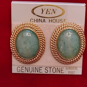 YEN Vintage Large Green Jade Color Stone Pierced Earrings NEW
